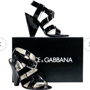 DOLCE & GABBANA - Black Patent Leather Strappy Chunky Sandals Size 8